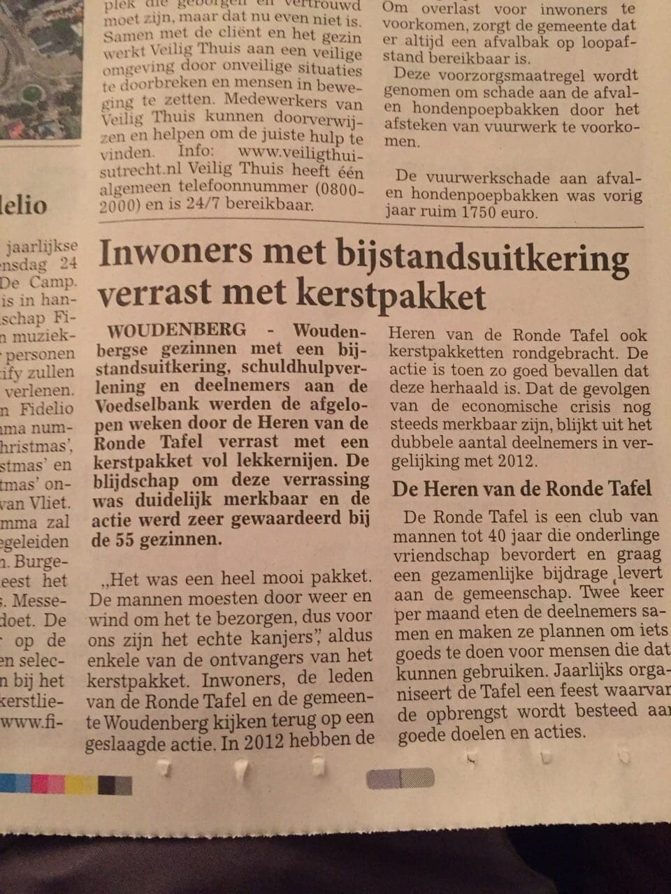 Krantenartikel "Inwoners met bijstandsuitkering verrast met kerstpakket"